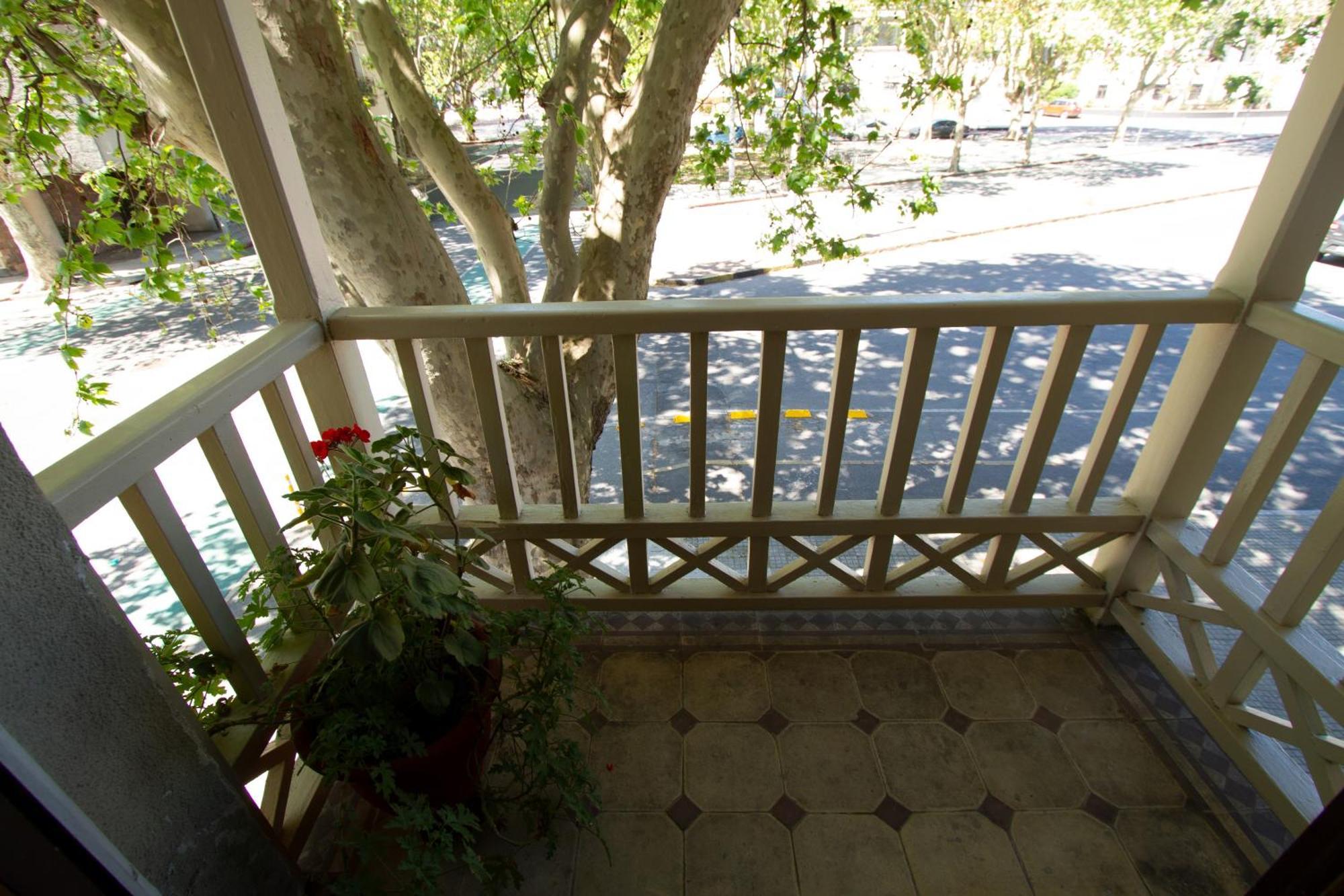 Yh Hostel Montevideo Exterior foto